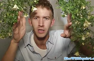 Legyen kacsa két nővel és házi szex videók egy férfival