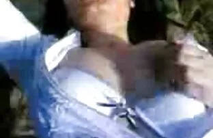 Segg a gyönyörű lány meglepetés pornó egy nagy fasz