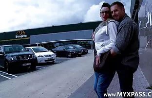 Érett pár élvezi a parton, közeli pornó