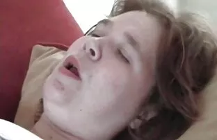 Mert Masha, egy lány, aki eszik, ugrik xex videók egy tag